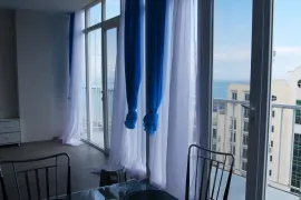 Аренда, 2 Kомнатная, Старое здание, Батуми, Химшиашвили Район