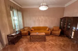 Apartment for sale, Old building, Chugureti