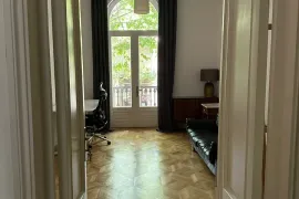 For Rent, 3 Room, Old building, Tbilisi, vake