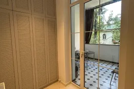 For Rent, 3 Room, Old building, Tbilisi, vake