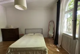 For Rent, 3 Room, Old building, Tbilisi, vake