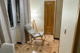 For Rent, 2 Room, Old building, Tbilisi, saburtalo