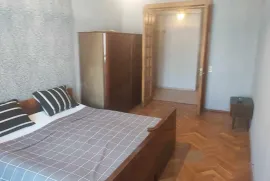 Продается квартира, 3 Kомнатная, Старое здание, Тбилиси, saburtalo