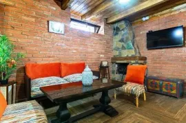 House For Rent, Mtatsminda