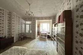 Apartment for sale, 2 Room, Old building, Tbilisi, Chugureti