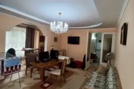 Apartment for sale, 2 Room, Old building, Tbilisi, Vazisubani