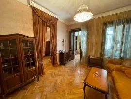 Apartment for sale, 2 Room, Old building, Tbilisi, Chugureti