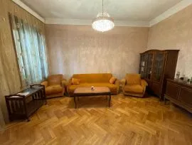 Apartment for sale, 2 Room, Old building, Tbilisi, Chugureti