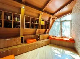 House For Sale, 5 Room, Tbilisi, Chugureti