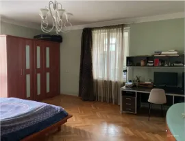 Apartment for sale, 3 Room, Old building, Tbilisi, saburtalo