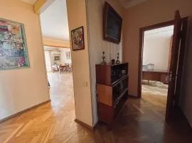 Apartment for sale, 5 Room, Old building, Tbilisi, Vera