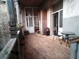 For Rent, 3 Room, Old building, Tbilisi, Chugureti