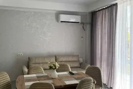 Аренда квартир посуточно, 2 Kомнатная, Новостройка, Кутаиси, Мефесутубани