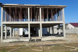 სვეტის ყალიბები არის უნივერსალი 30/30 და 40/40