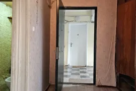 Продается квартира, 3 Kомнатная, Старое здание, Тбилиси, Исани