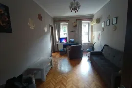 For Rent, 2 Room, Old building, Tbilisi, Chugureti