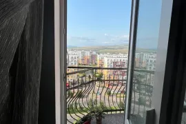 იყიდება ბინა, 4 ოთახიანი, ძველი აშენებული, თბილისი, ვარკეთილი