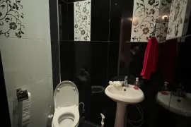 იყიდება ბინა, 4 ოთახიანი, ძველი აშენებული, თბილისი, ვარკეთილი