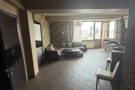 იყიდება ბინა, 2 ოთახიანი, ძველი აშენებული, თბილისი, საბურთალო