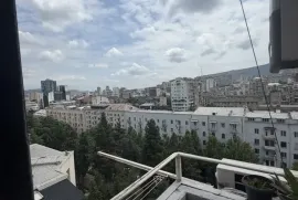 იყიდება ბინა, 2 ოთახიანი, ძველი აშენებული, თბილისი, საბურთალო