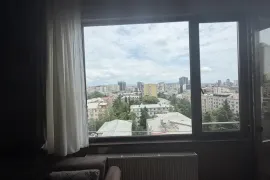 იყიდება ბინა, 2 ოთახიანი, ძველი აშენებული, თბილისი, საბურთალო