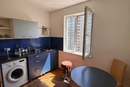 Продается квартира, 5 Kомнатная, Старое здание, Тбилиси, saburtalo