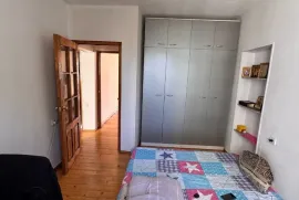 Продается квартира, 5 Kомнатная, Старое здание, Тбилиси, saburtalo