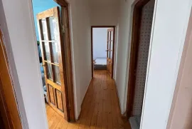 Продается квартира, 5 Kомнатная, Старое здание, Тбилиси, saburtalo