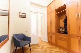 Аренда, 2 Kомнатная, Старое здание, Тбилиси, Вера