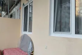 იყიდება ბინა, 2 ოთახიანი, ძველი აშენებული, თბილისი, მუხიანი