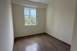 იყიდება ბინა, 5 ოთახიანი, ძველი აშენებული, თბილისი, ისანი