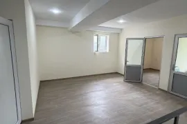 იყიდება ბინა, 5 ოთახიანი, ძველი აშენებული, თბილისი, ისანი