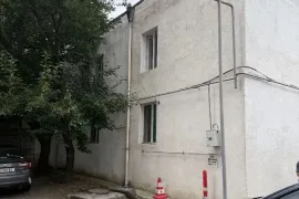 იყიდება ბინა, 5 ოთახიანი, ძველი აშენებული, თბილისი, ისანი