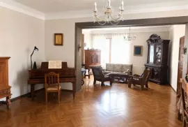 House For Rent, 5 Room, Tbilisi, vake