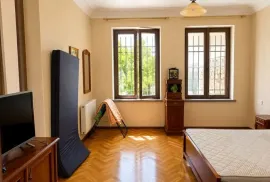 House For Rent, 5 Room, Tbilisi, vake