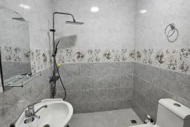 Аренда, 2 Kомнатная, Старое здание, Батуми, Багратионов район