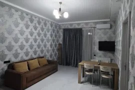 Аренда, 2 Kомнатная, Старое здание, Батуми, Багратионов район