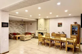 House For Sale, 10 Room, Tbilisi, Lisi lake