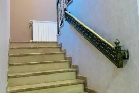 House For Sale, 10 Room, Tbilisi, Lisi lake