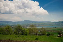 იყიდება მიწის ნაკვეთი, ჩირდილელიანთკარი