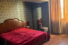 Apartment for sale, 4 Room, Old building, Tbilisi, saburtalo