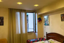 Apartment for sale, 4 Room, Old building, Tbilisi, saburtalo