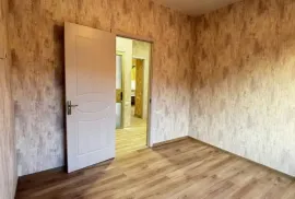 იყიდება სახლი, 3 ოთახიანი, თბილისი, მუხიანი