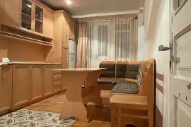 ქირავდება ბინა, 3 ოთახიანი, ძველი აშენებული, ქუთაისი, ზასტავა