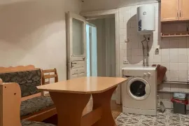 ქირავდება ბინა, 3 ოთახიანი, ძველი აშენებული, ქუთაისი, ზასტავა