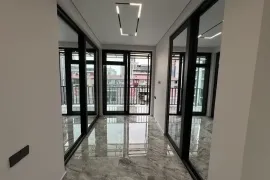 იყიდება ბინა, 3 ოთახიანი, ძველი აშენებული, ბათუმი, ძველი ბათუმის უბანი