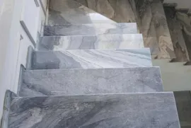 ქვის ნაკეთობების ხელოსანი
