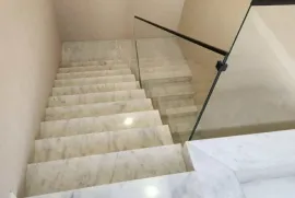 ქვის ნაკეთობების ხელოსანი