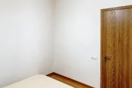 იყიდება ბინა, 3 ოთახიანი, ძველი აშენებული, თბილისის შემოგარენი, წყნეთი