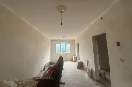 Apartment for sale, 4 Room, Old building, Kutaisi, Nikea Settlement